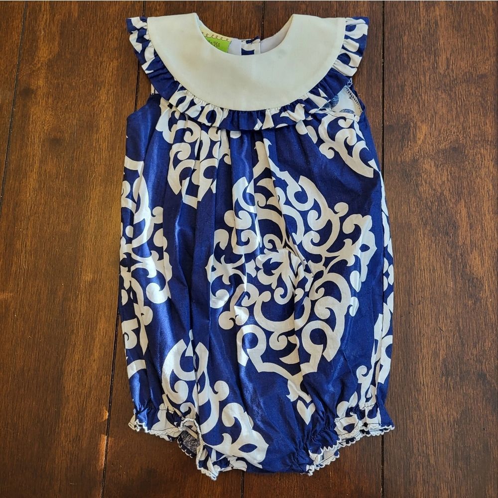 Le' Za Me damask bib collar bubble